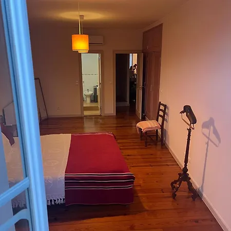 With Three Bedroom In Historic Largo Do Carmo