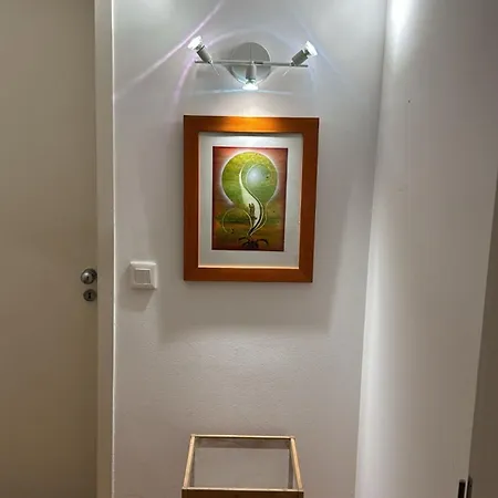 With Three Bedroom In Historic Largo Do Carmo Appartamento