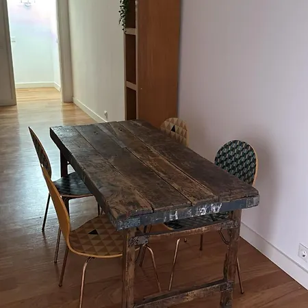 With Three Bedroom In Historic Largo Do Carmo *